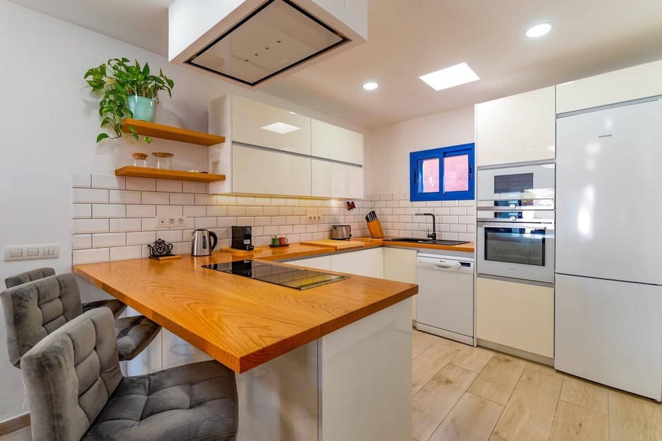 Villa Lemes image