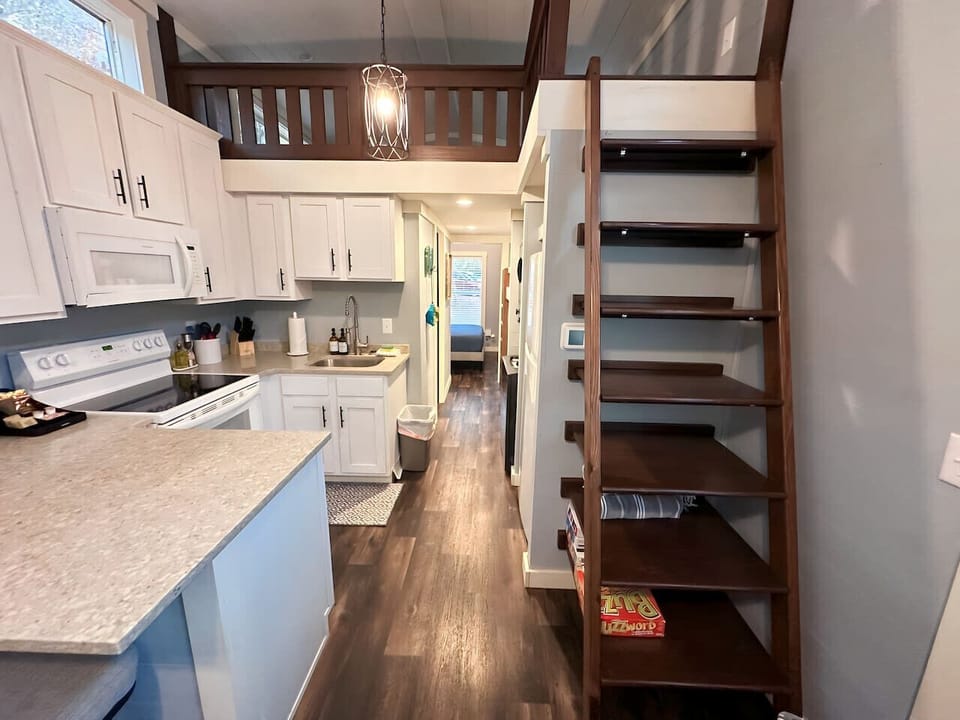 Moon River Mentone 2: A warm kitchen made for cooking together and creating memories.