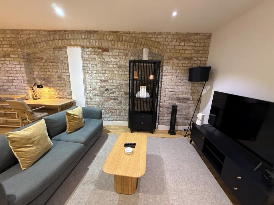 House | 1 bedroom