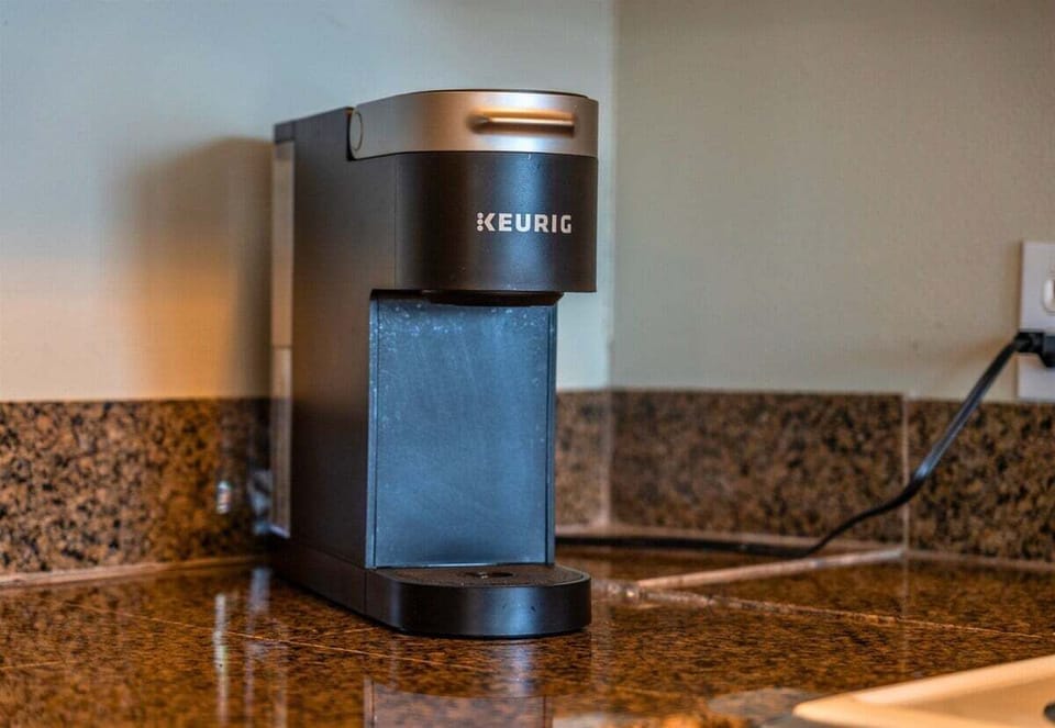 Keurig coffee maker ready for your morning pick-me-up.