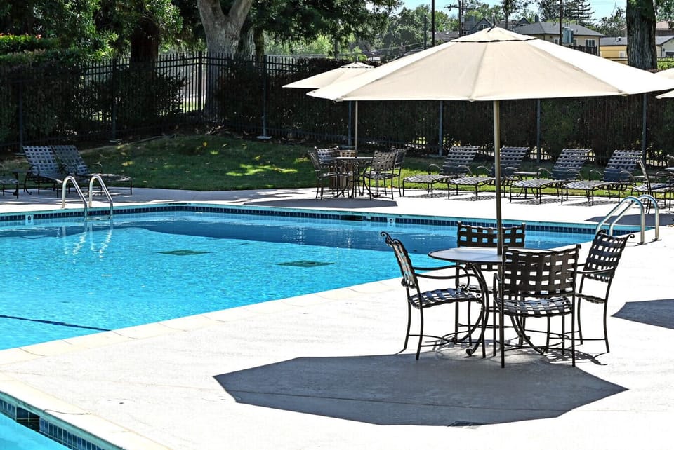 Sun’s out, pool’s perfect, and the lounge chairs are calling. Who’s ready for a lazy day in the shade and a dip in the blue?