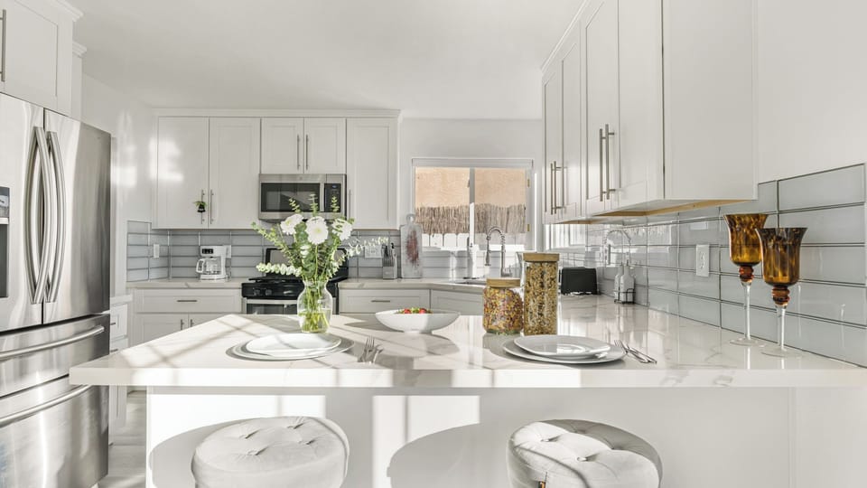 House (5 Bedrooms) | Interior