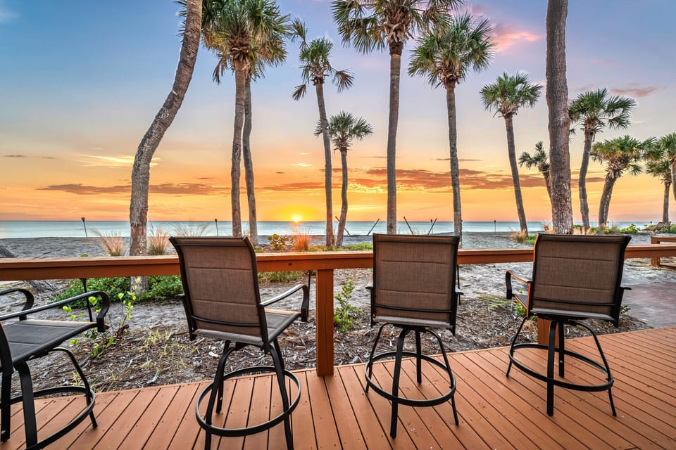 Sink into the oversized chairs as the sun dips below the horizon.