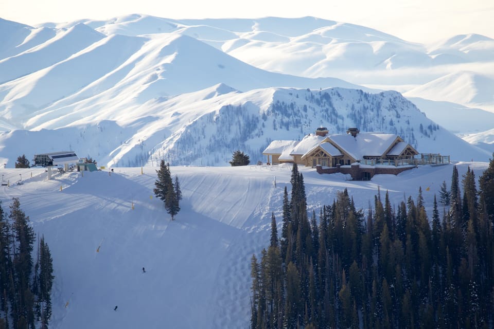 Easy access to skiing and snowboarding at Sun Valley Resort