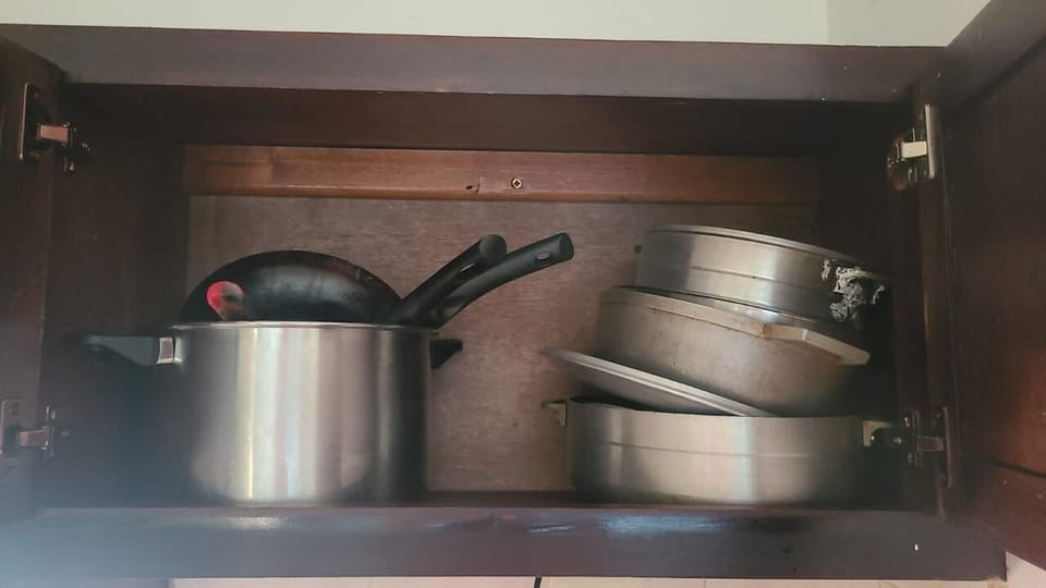 Family Apartment | Private kitchen | Microwave, oven, stovetop, coffee/tea maker