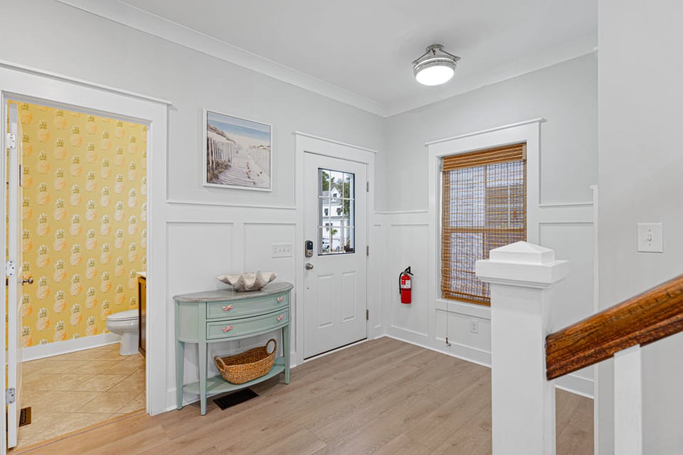 Half bath near the entry