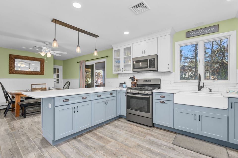 Fully equipped kitchen