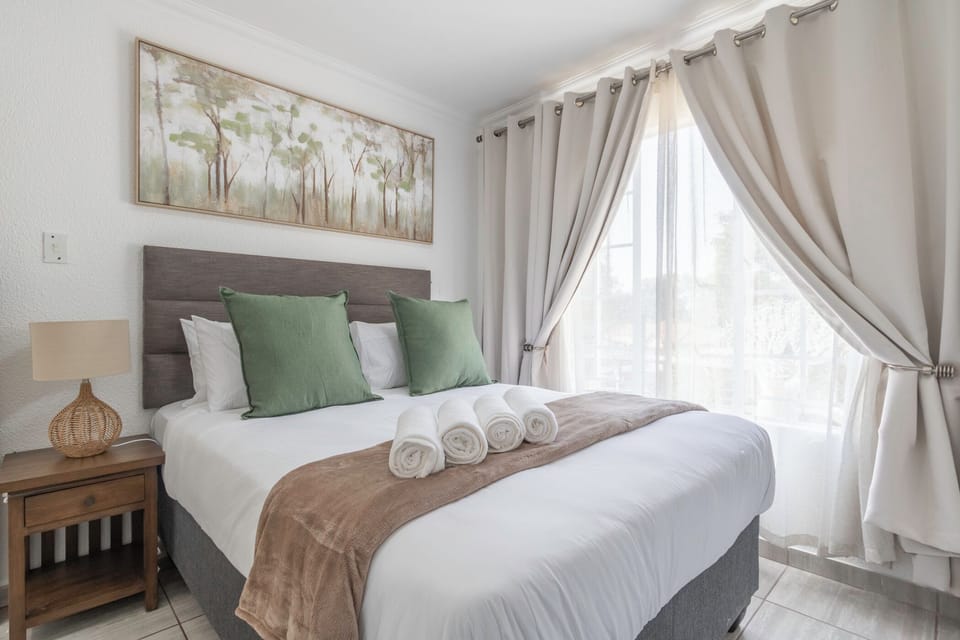 Comfort Apartment, Patio, Garden View | Iron/ironing board, free WiFi