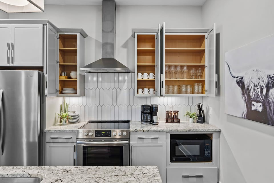Designed to make hosting feel effortless. Beauty you’ll feel, not just see. 