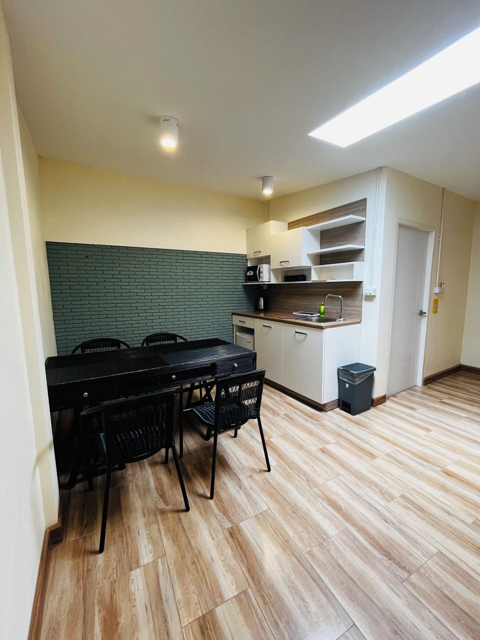 Family Studio | WiFi (free), bed sheets