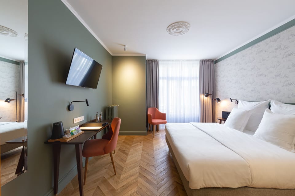 Superior Double Room | In-room safe, desk, laptop workspace, soundproofing