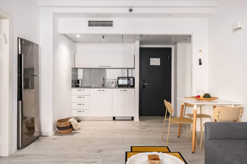 Apartment, Partial Sea View | Interior