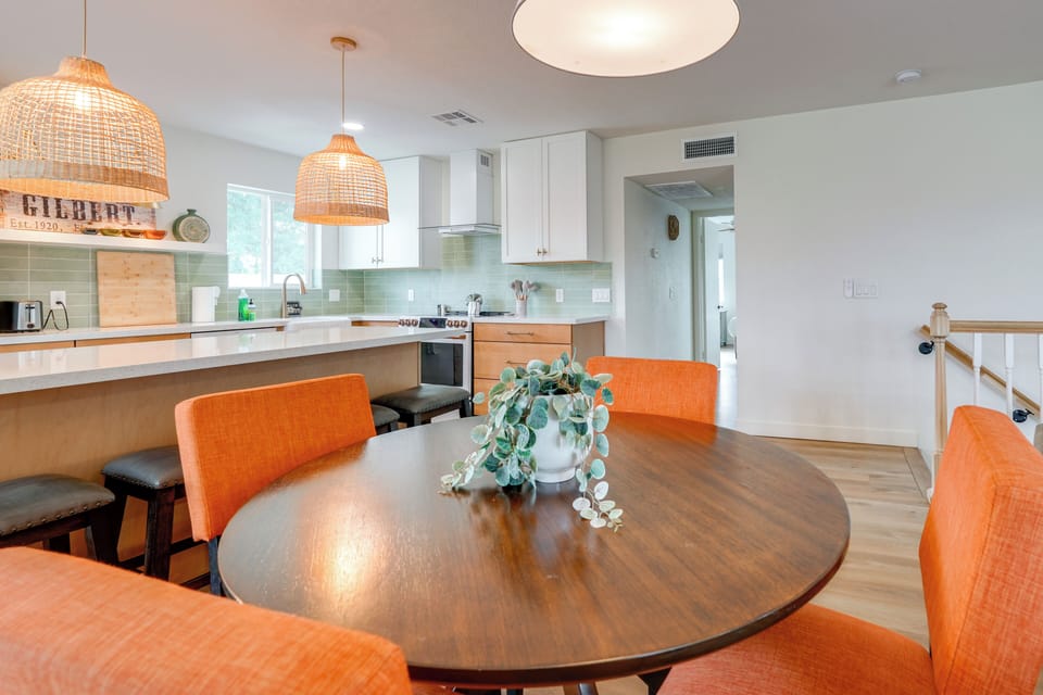 Dining Area | Main Level | Dishware/Flatware