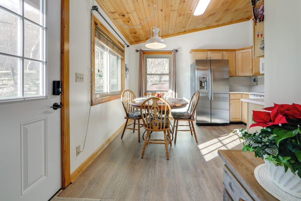 Dining Area | 1st Floor