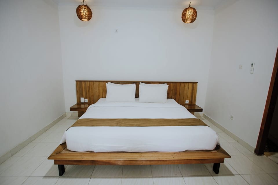 Deluxe Cottage, Beach View | Desk, laptop workspace, free WiFi