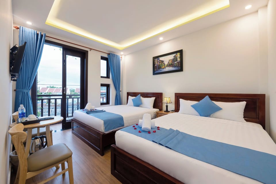 Family Room with Balcony | Soundproofing, free WiFi