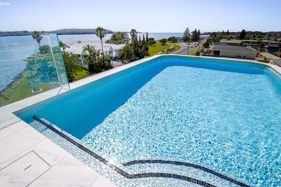 Holiday Home Swimming Pool