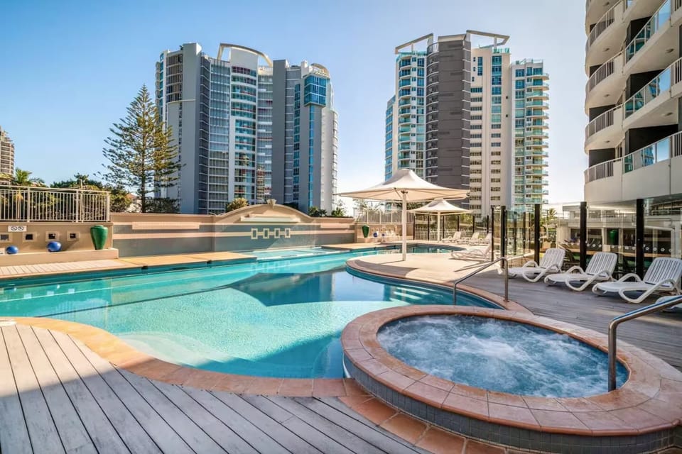 Holiday Home Swimming Pool
