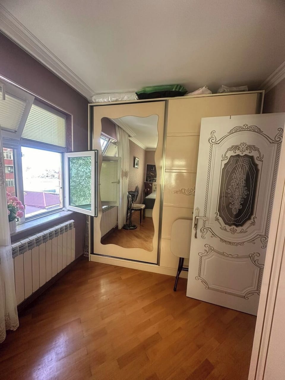 In-room safe, desk, laptop workspace, blackout drapes
