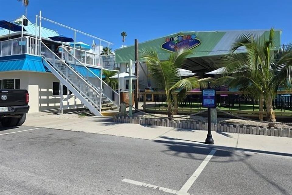 The Toasted Monkey is within walking distance!