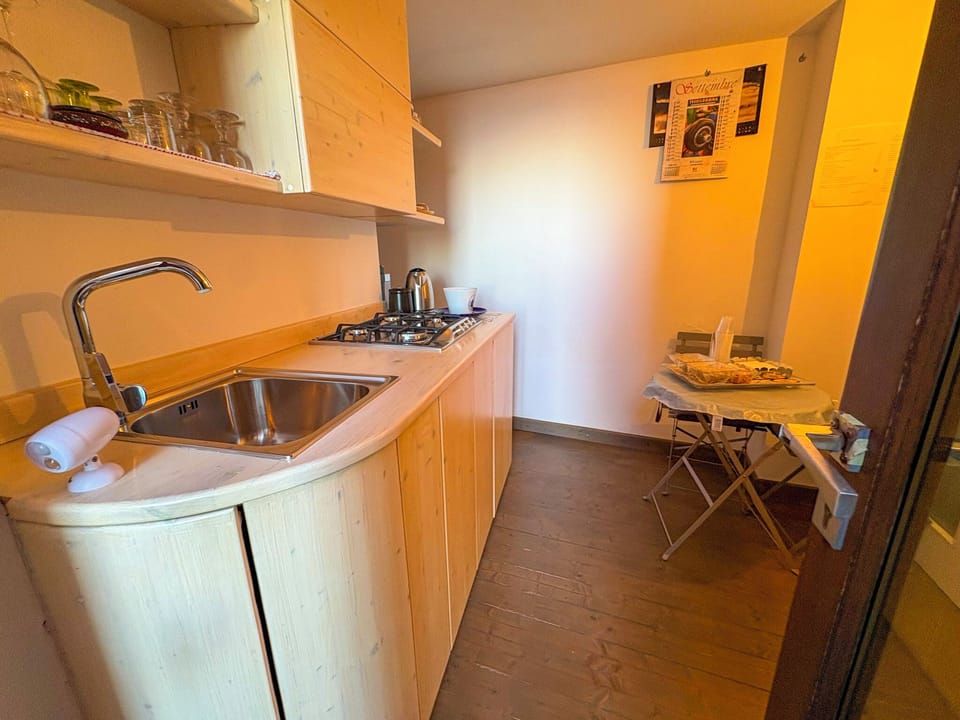 Quadruple Room | Shared kitchen