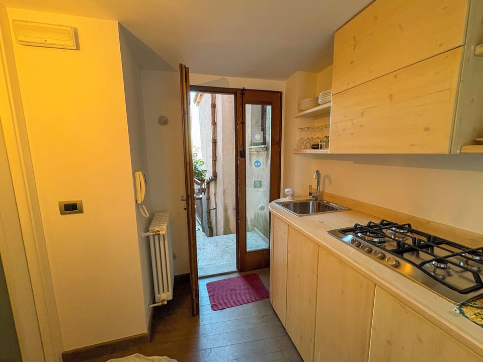 Quadruple Room | Shared kitchen