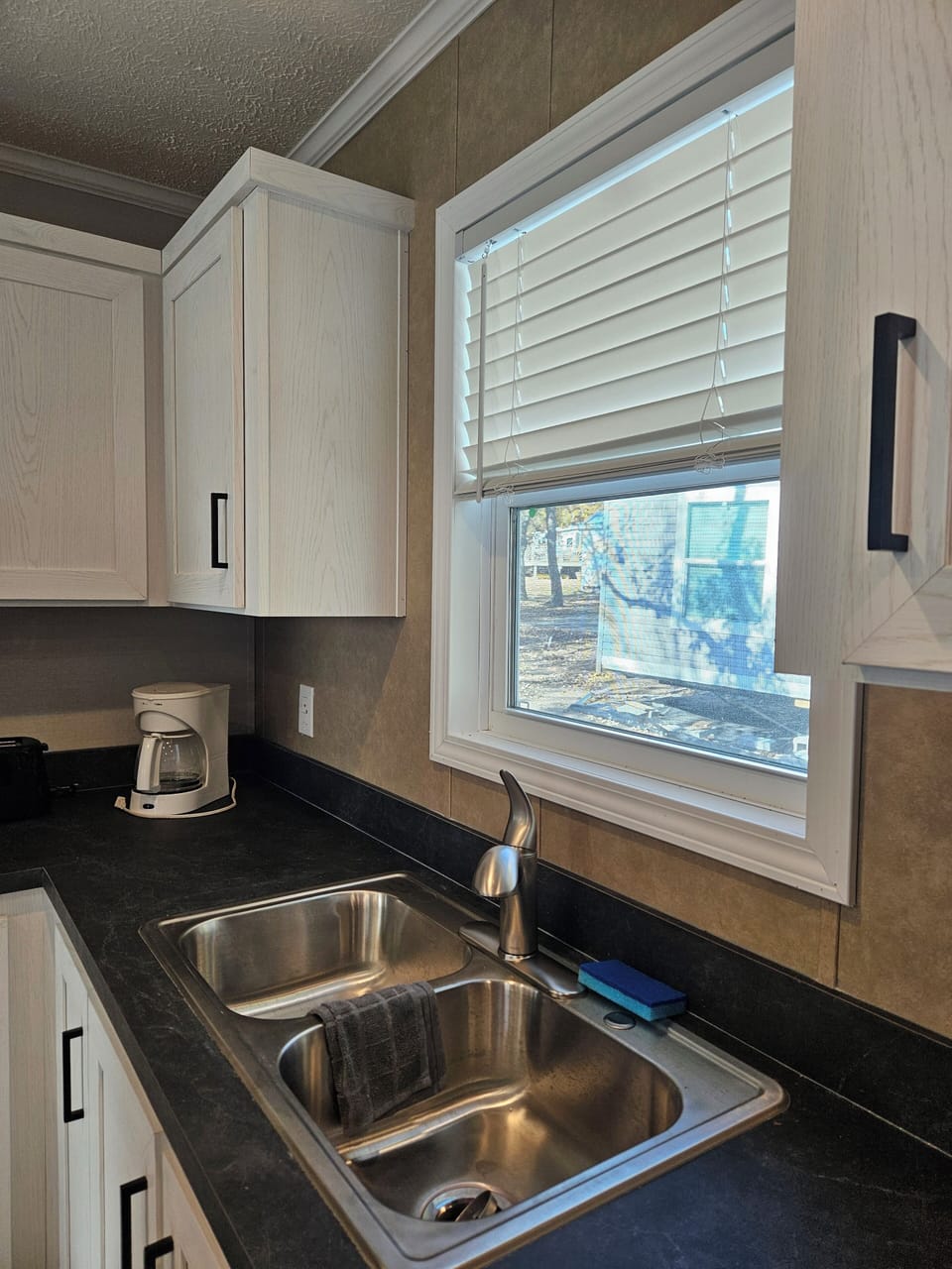 Kitchen with all amenities included 
