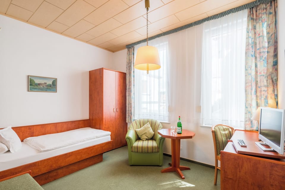 In-room safe, desk, laptop workspace, free WiFi