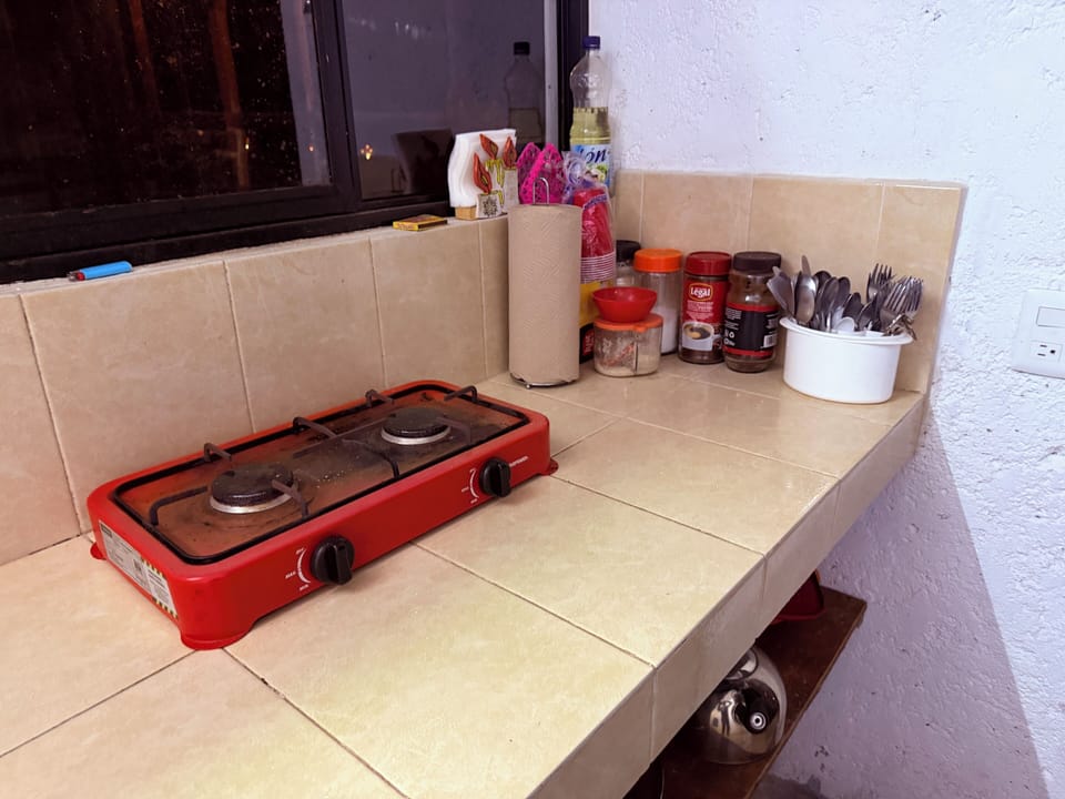 Stovetop, cookware/dishes/utensils, dining tables, kitchen islands