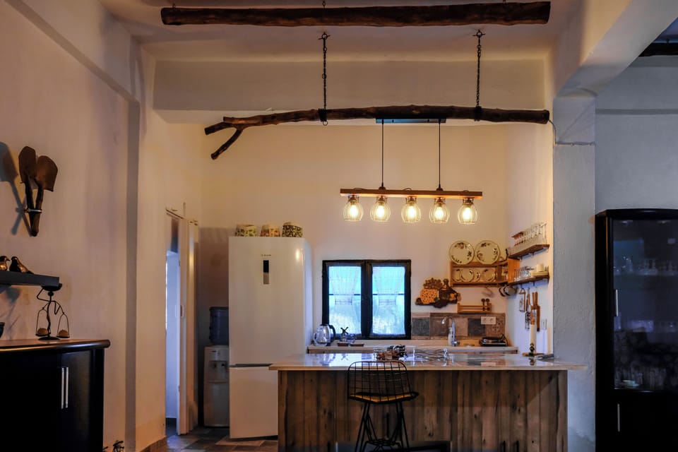 Double or Twin Room, Patio, Mountainside | Living area