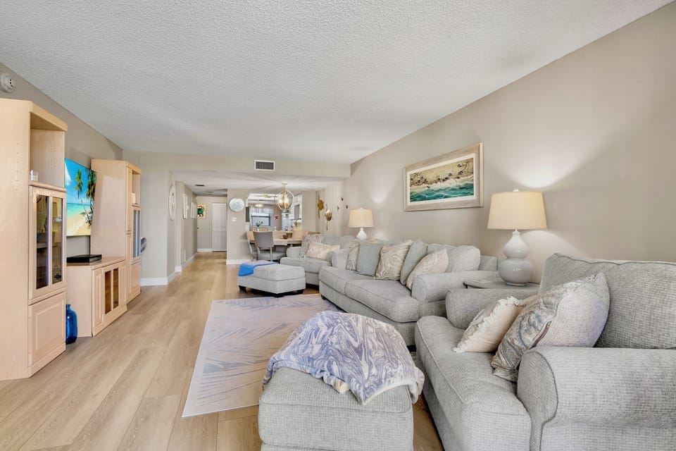 Gulf and Bay Club C209 by Tropical Sands Accommodations