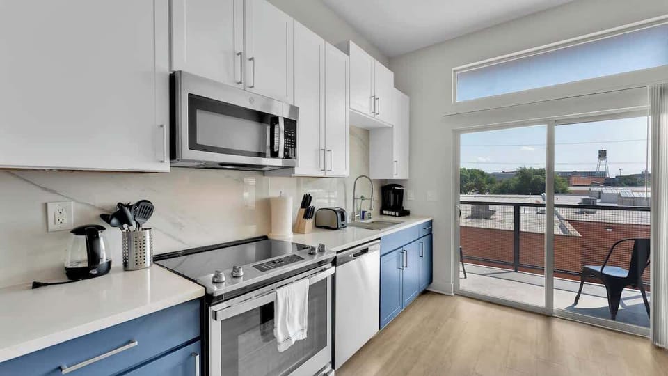 Full Kitchen