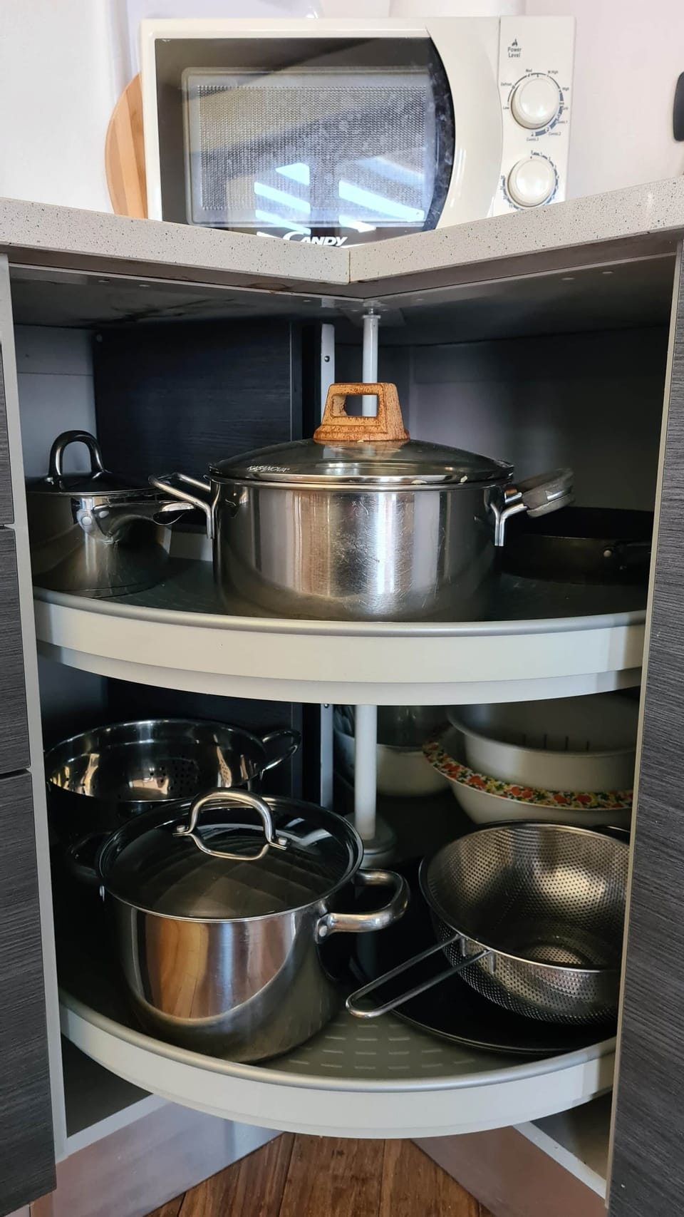 Pots & Pans