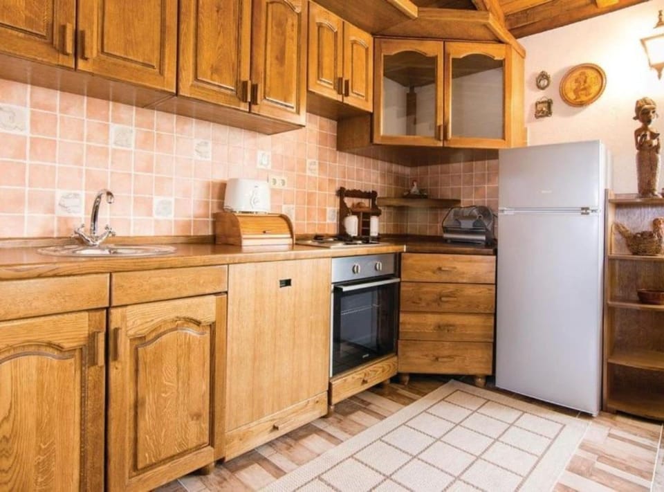 House (Three bedroom Vila with Pool) | Private kitchen | Fridge