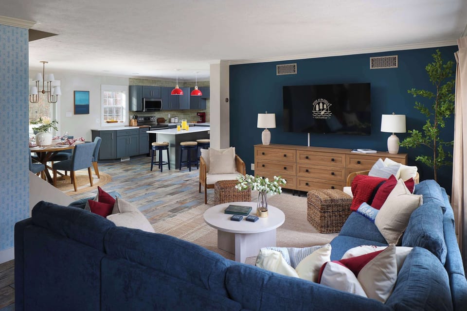 Big comfy couches, cozy vibes, and zero stress — our living room is your ultimate chill zone. Sit, snack, laugh, repeat!