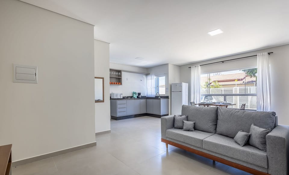 Basic Apartment | Living area