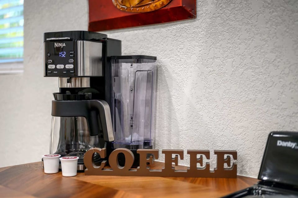 Cabin, Multiple Beds, Hot Tub (Double Magic) | Coffee and/or coffee maker