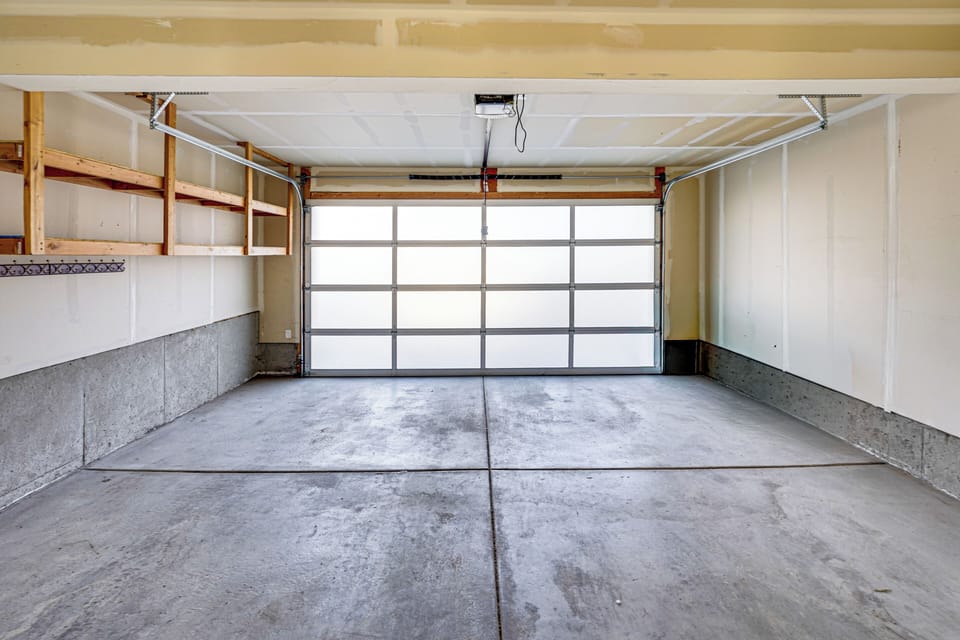Parking | Garage (2 Vehicles)