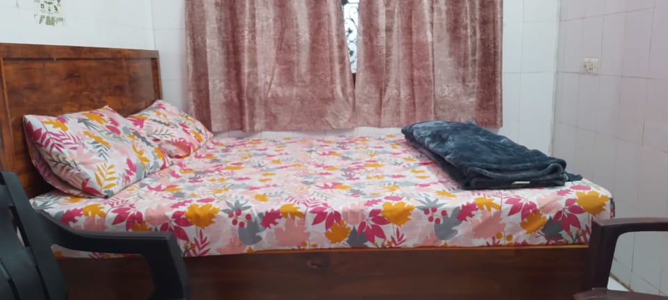 Comfort Double or Twin Room, City View | Free WiFi, bed sheets