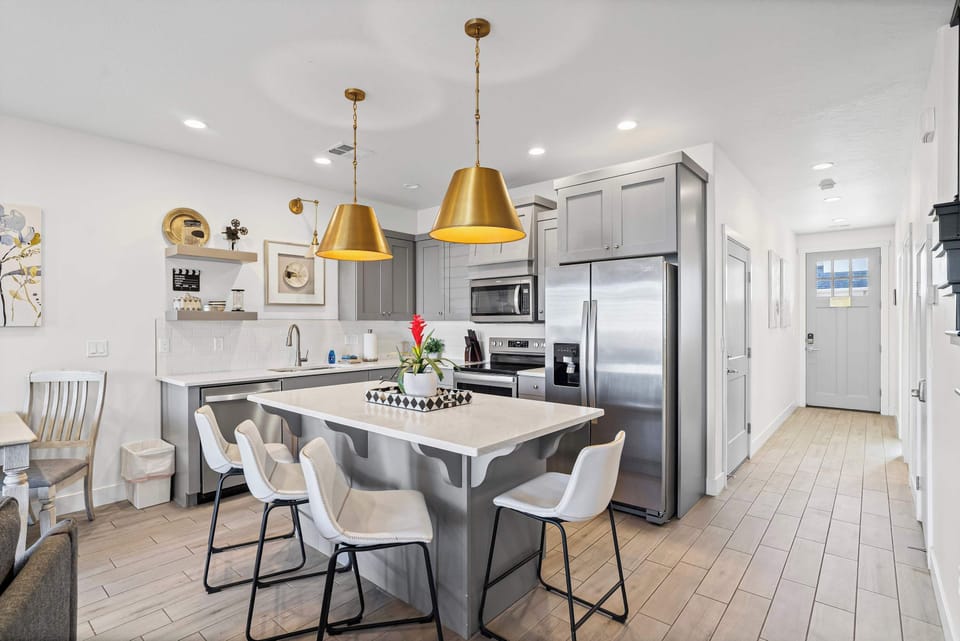 Condo, Multiple Beds, Patio, Garden View (The Show House) | Private kitchen