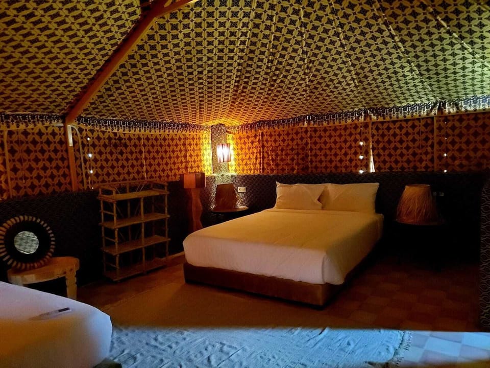 Luxury Quadruple Room, Desert View | Free WiFi, bed sheets