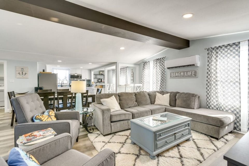 Cozy Living Area (Upper Unit) | Plush Seating | Smart TV | Beach-Inspired Decor