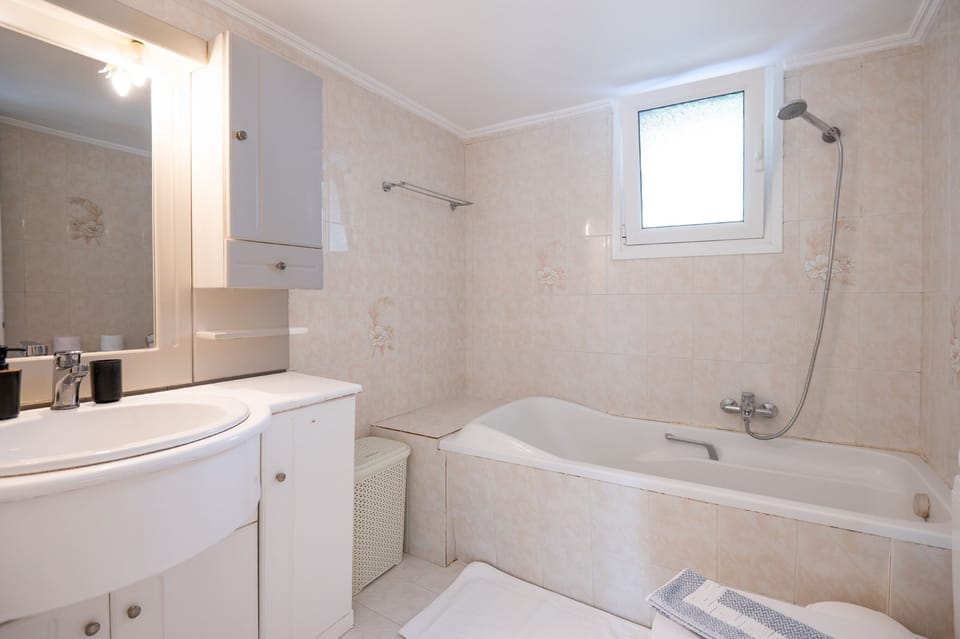 Bath%2FShower Room