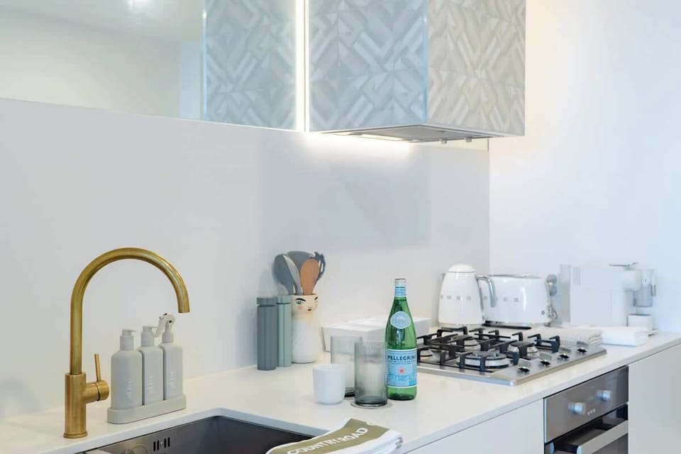 Our kitchen space is filled with luxury. Help yourself to our place non toxic cook wear, smeg appliances, alive soap, country road tea towels and a morning coffee on the Nespresso machine. 