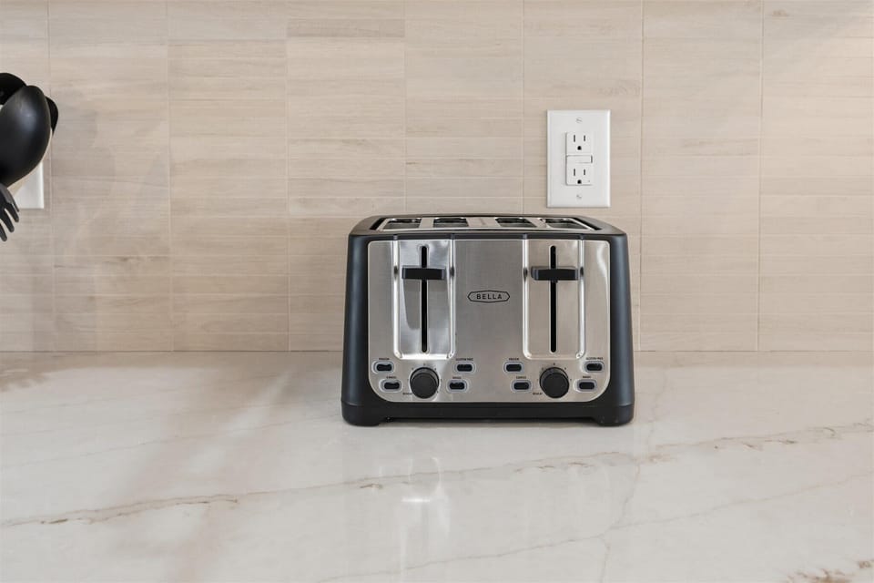 Kitchen - Toaster