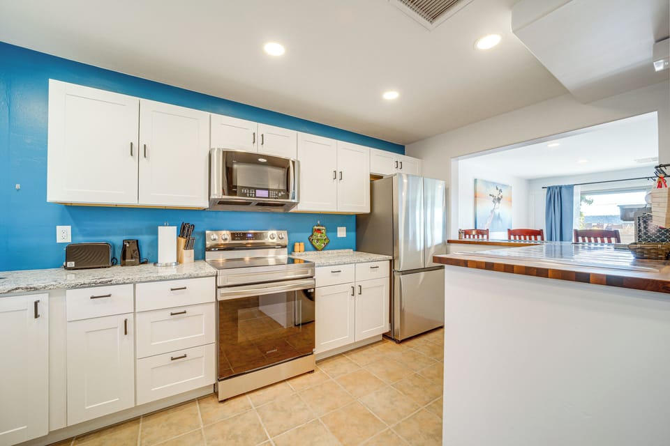 Fully Equipped Kitchen | 1st Floor | Central A/C & Heating