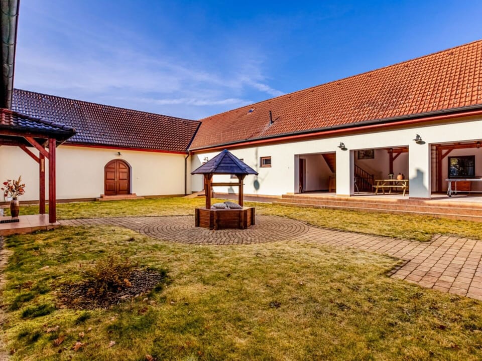 Flooring, Architecture, Floor, Door, Estate, Hacienda, Driveway, Walkway, Courtyard, Villa
