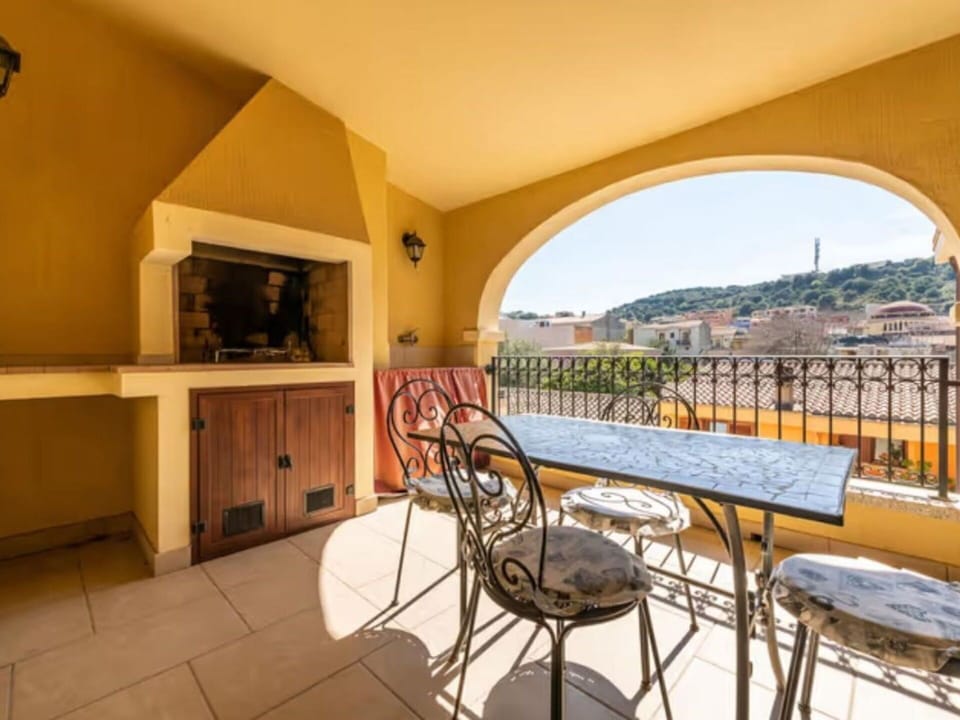 Wall, Apartment, Balcony, Hotel