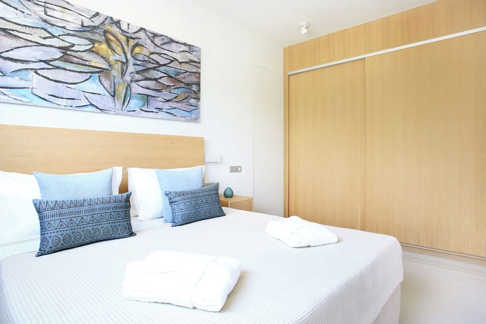 In-room safe, blackout drapes, iron/ironing board, free WiFi