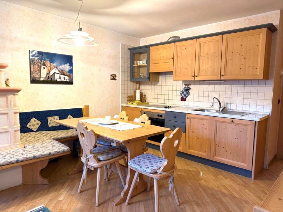 Furniture, Interior Design, Room, Ceiling, Cabinetry, Chair, Wood Stain, Hardwood, Drawer, Desk